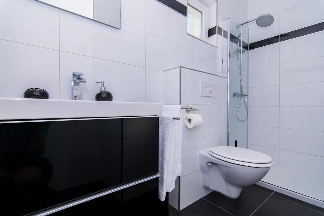 Black Home Apartments Trogir Croatia
