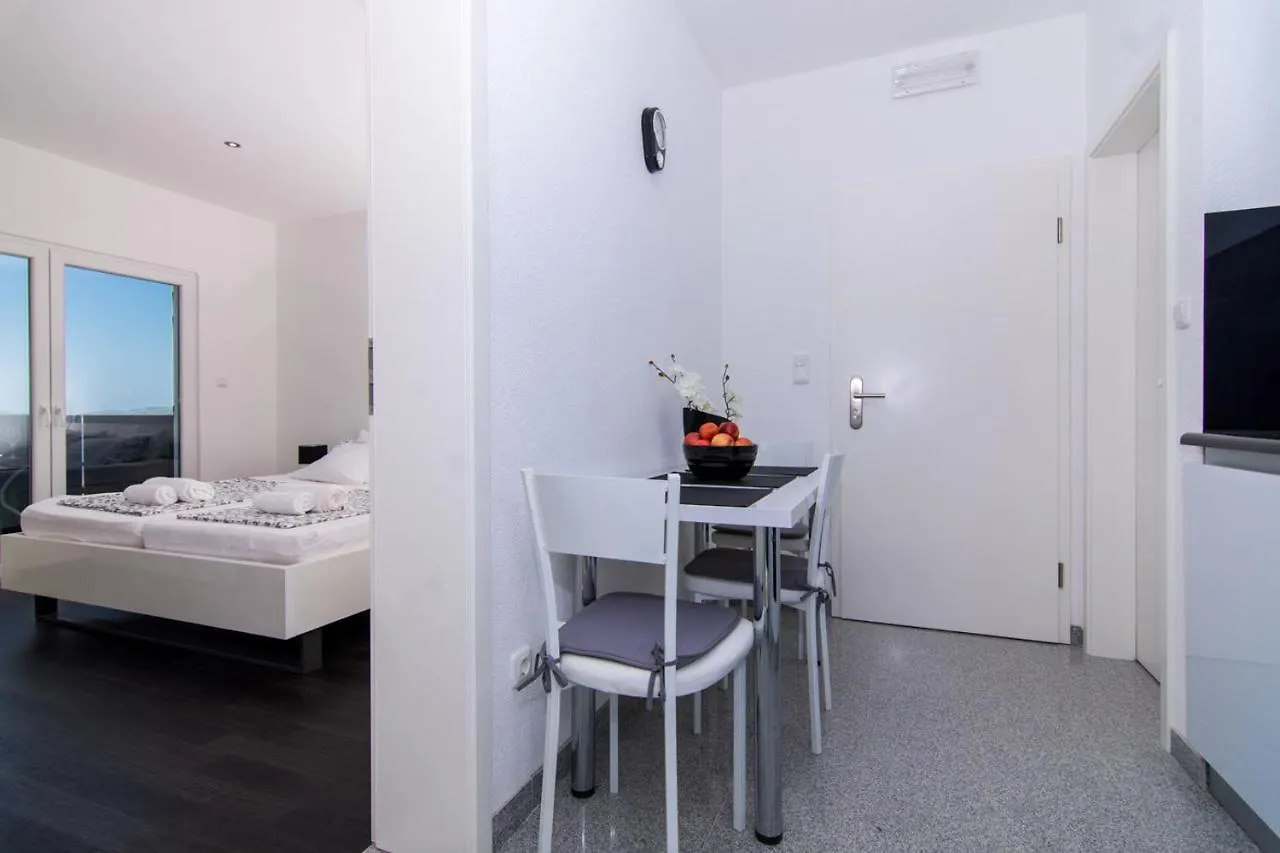 Black Home Apartments Trogir