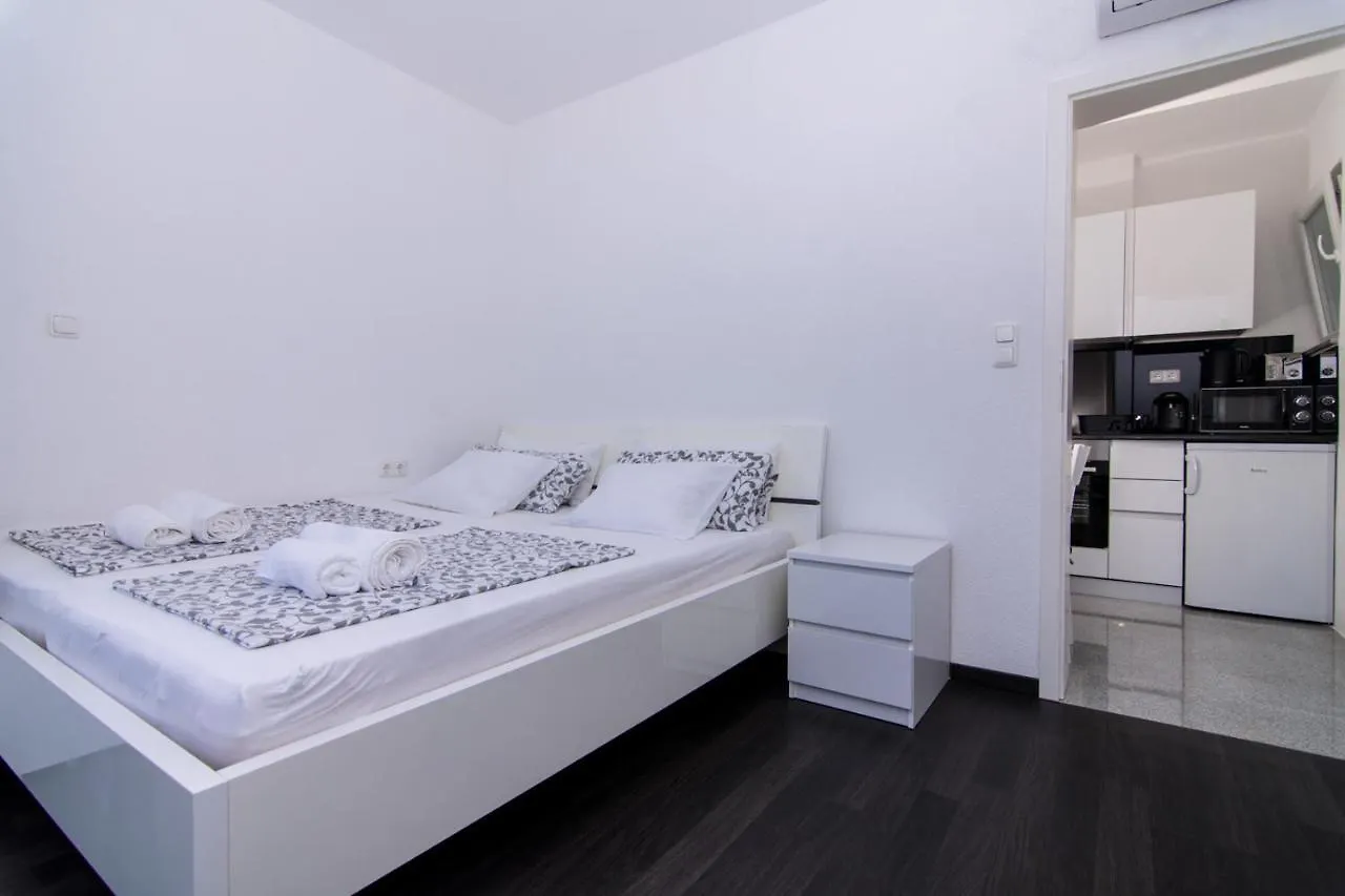 Black Home Apartments Trogir 0*,  Croatia